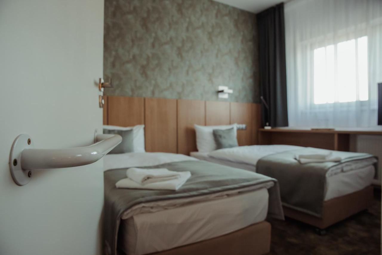 קושיצה Hotel Arena מראה חיצוני תמונה
